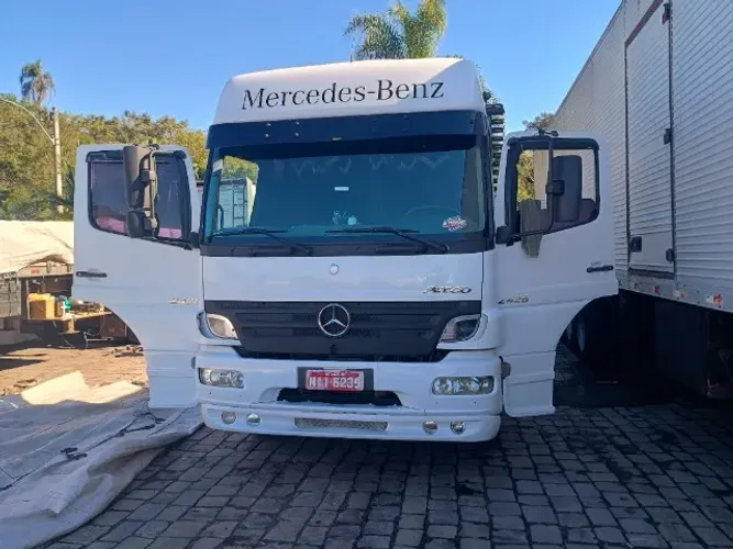Mercedes bens Atego 2428