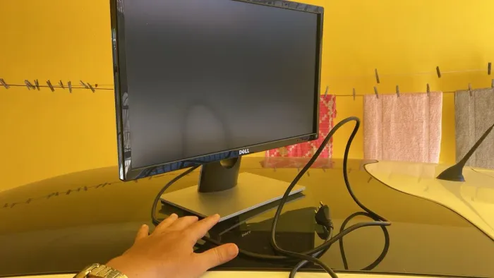Monitor 22,3 Dell - Pouco Uso