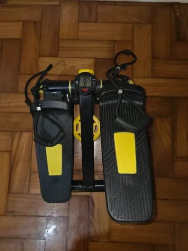 Mini Stepper Com Elásticos Simulador De Caminhada Wct Fitnes Cor Preto