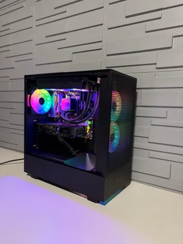 Ryzen 7 5700X / RTX 4060 Ti