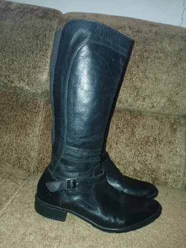 Bota montaria Couro legítimo