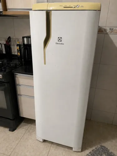 Geladeira Electrolux