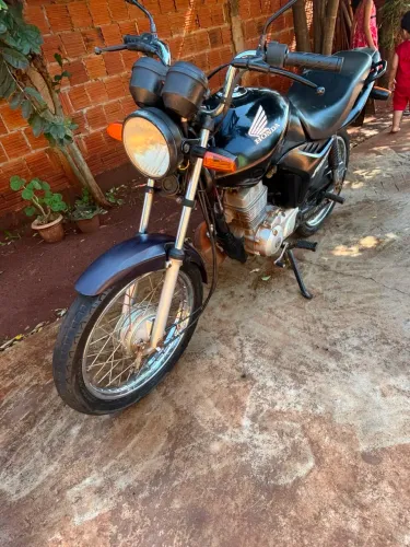 Moto Honda Fan 125, partida elétrica,l, detalhes a fazer, documento em dia.