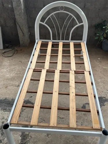 Cama de ferro 