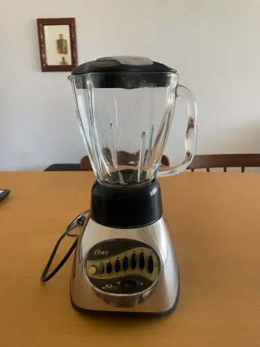Liquidificador OSTER 12 velocidades jarra de vidro