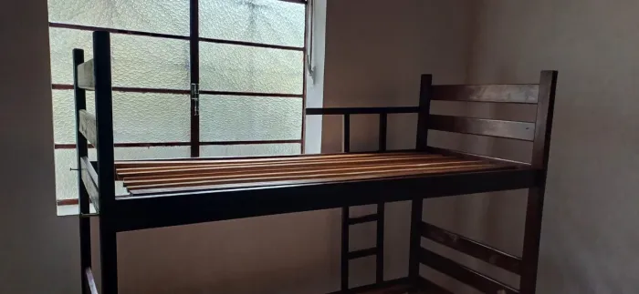 Cama beliche sucupira