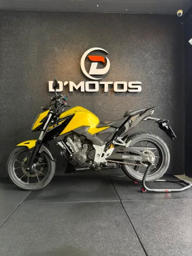 HONDA CB 300F TWISTER - 2024