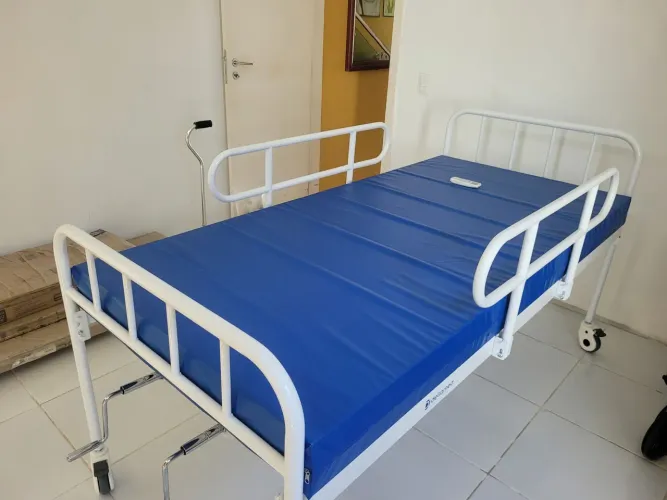 Cama hospitalar manual 2 manivelas NOVA