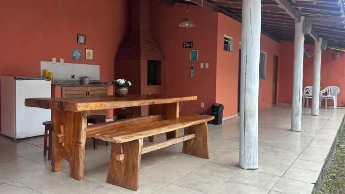 Excelente casa com 3 quartos para aluguel em Ilheus