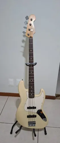 Baixo Fender Jazz Bass