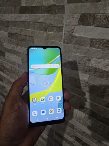 Moto E13 64 GB, em perfeito estado, sem defeitos. Faço entrega