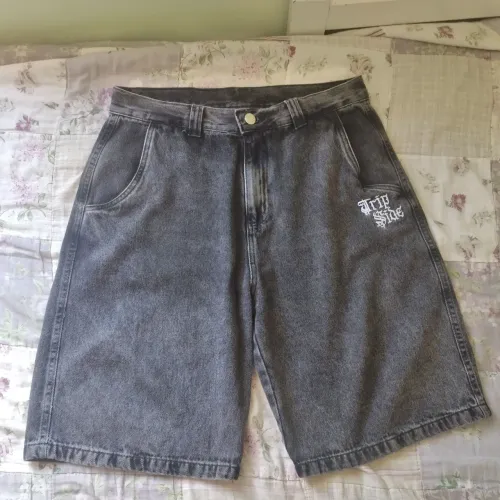 Jorts trip side