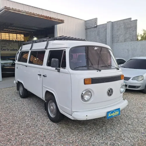 Volkswagen Kombi Escolar 1.6 MPI (álcool) 2000