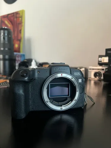 Canon EOS RP (corpo)