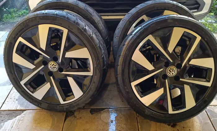 Rodas Aro 17 4x100 pneus 205/45/17