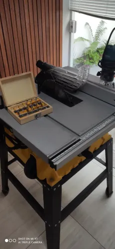 Serra MDF Stanley + tupia Makita 