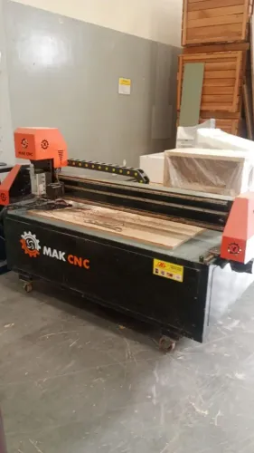 CNC Router Mak 1.80x3.0 (aceito proposta) 