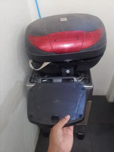 Baú de moto