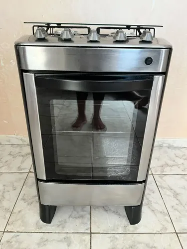 VENDO FOGÃO DE 4 BOCAS FRENTE INOX 