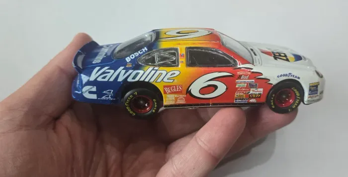 miniatura zerex nascar #6 valvoline ford 1/43