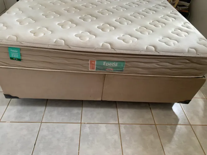 Cama box Queen