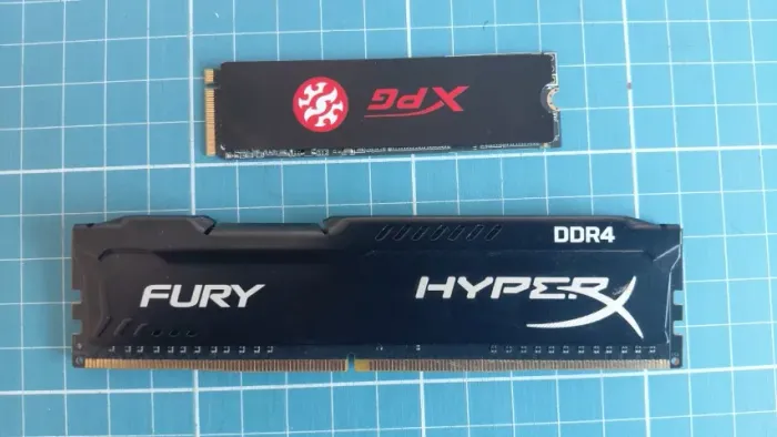 SSD M.2 512gb/ Moria ram DDR4 4gb - Venda para Tecnico
