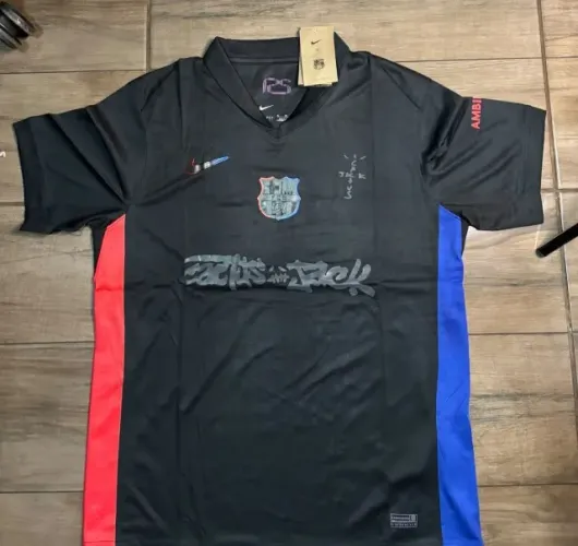 Camiseta Do Barcelona x Colabb Travis Scott