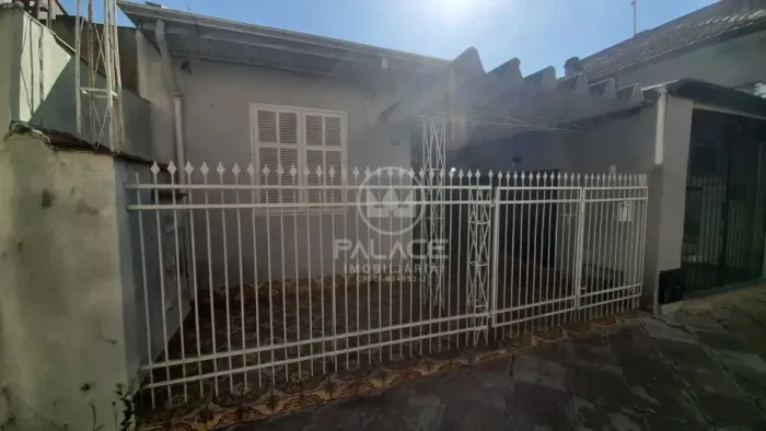 CASA PARA LOCAÇÃO / CENTRO / 2 QUARTOS