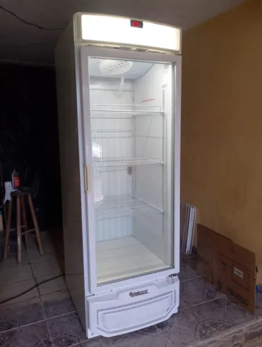 Freezer expositor