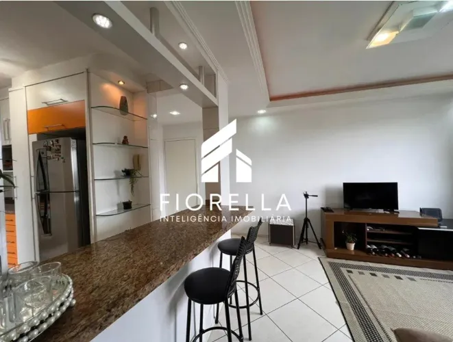 Apartamento à venda com 03 dormitórios, 01 vaga, em Campinas, São José/SC.