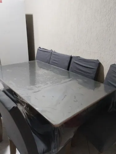 Mesa de Jantar com 6 cadeira 