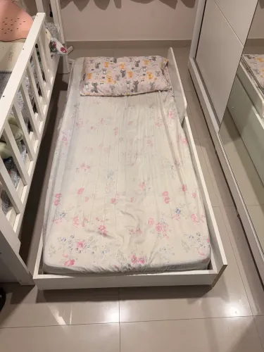 Cama solteiro em MDF com auxiliar 
