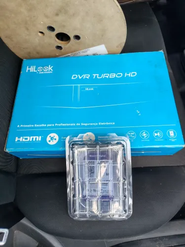 DVR 4 canais Hilook + HD de 500GB Purple