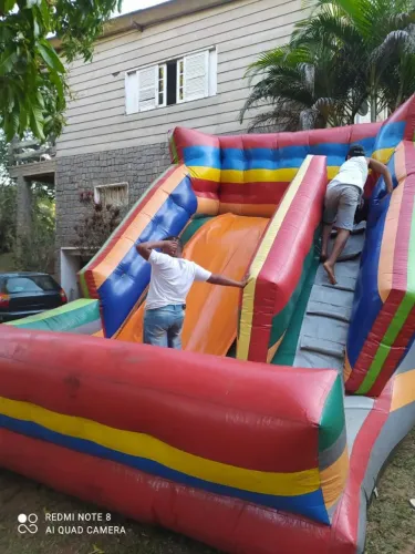 Vendo tobogã infantil