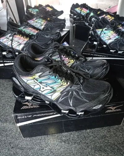 Raridade Mizuno pro 7 preto camaleão 