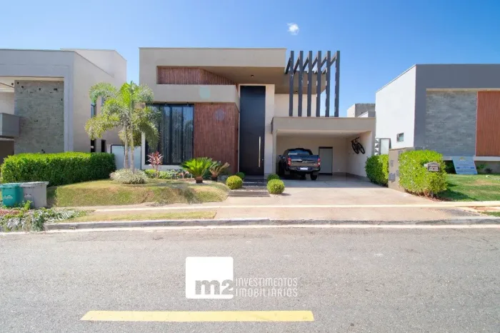 Sobrado no Residencial Golfe Clube 4 quartos