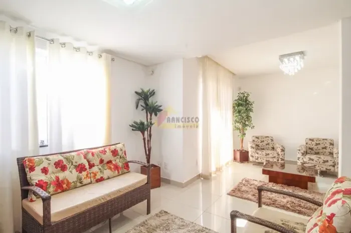 Casa à venda, 3 quartos, 1 suíte, 2 vagas, Rancho Alegre - Divinópolis/MG