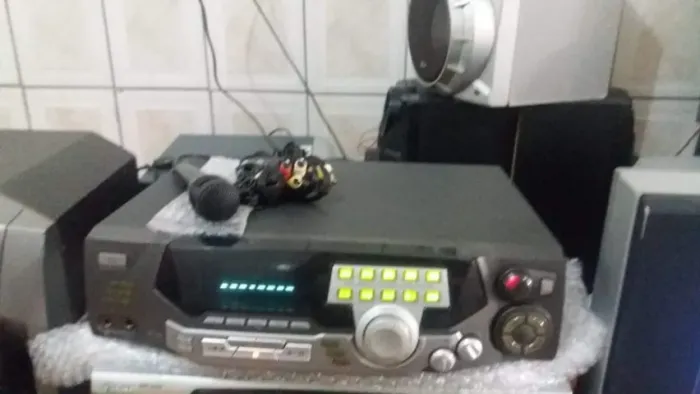 Videoke RAF 3700 - com milhares de músicas