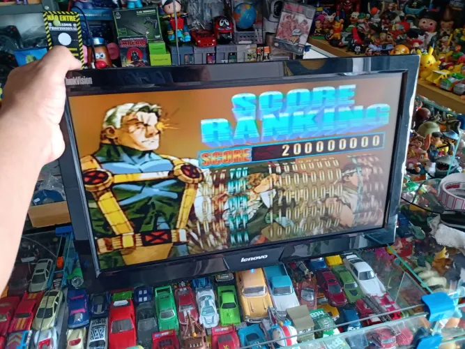 Monitor usado Lenovo de 19.5 polegadas
