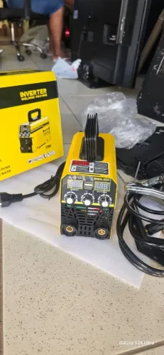 Máquina de Solda de 200amperes leia o anúncio