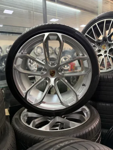 RODA PORSCHE CAYENNE TURBO GT