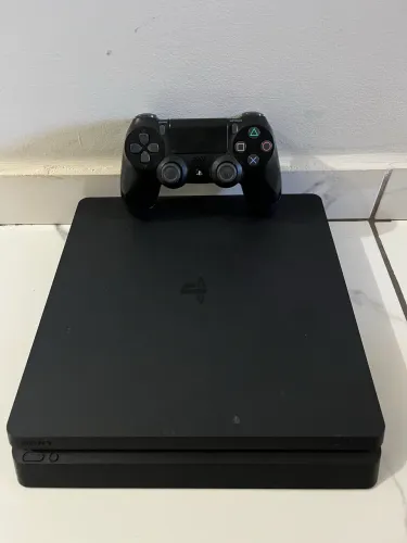 PlayStation 4 slim 1 terá