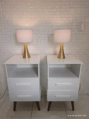 Conjunto kit Mesa de cabeceira c/abajur 