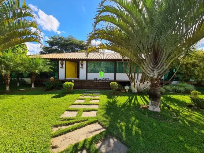 Casa em condomínio em Quintas Da Lagoa