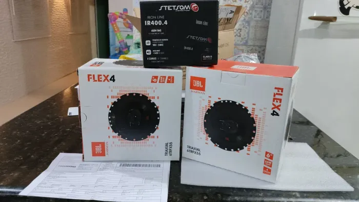 Kit Autofalante JBL Triaxial 6" 55W +Módulo Stetsom 400
