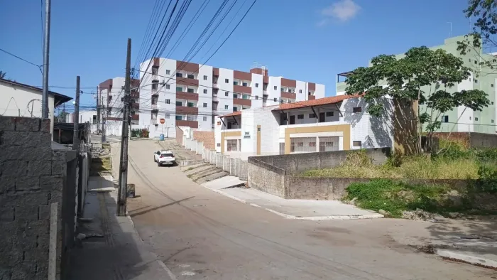 Terreno À poucos metros do Unipê 