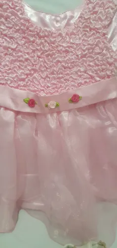 Vestido Infantil Rosa com Detalhes Florais