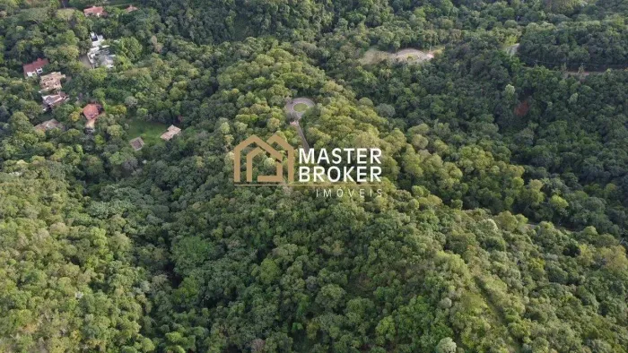 Luxo, Natureza e Exclusividade: Lote no Condomínio Reserva, Vila Castela Fase II
