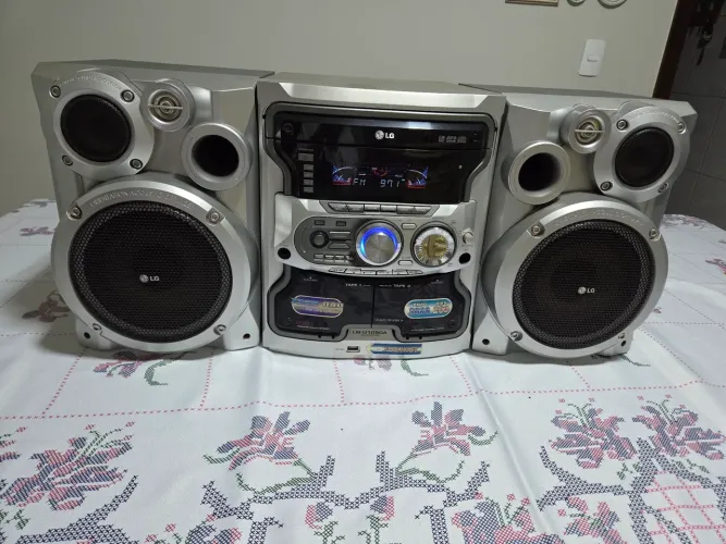 MiniSystem LG LMU1050A