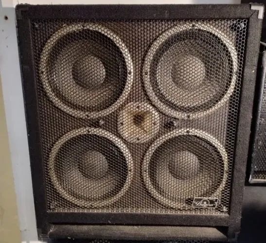 Caixa Behringer Ultrabass BB410